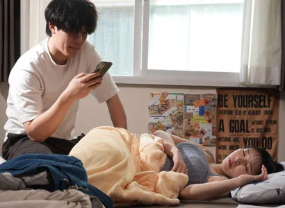 Anh chàng có sở thích kỳ quái: nhìn bạn gái phản bội mình