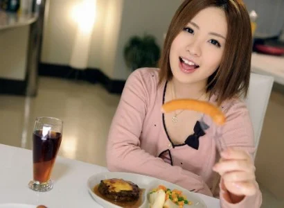 Tối xong việc rồi, giờ là lúc anh ăn em đến no nê